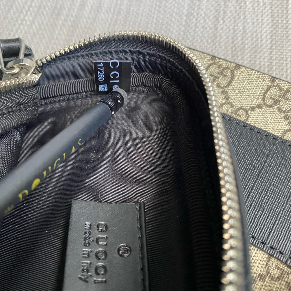 Gucci Black and Cream Belt Bag with Red and Green Strap - Picture 10 of 14